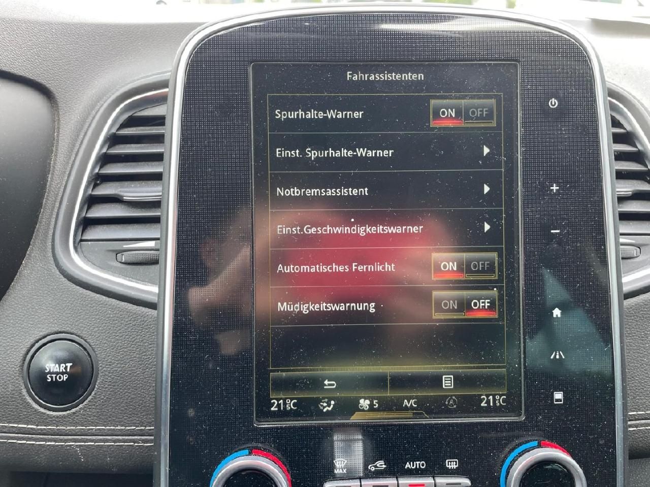 Detailbild 16 Scenic IV dCi 110 BOSE Edition SHZ*Navi*PDC 