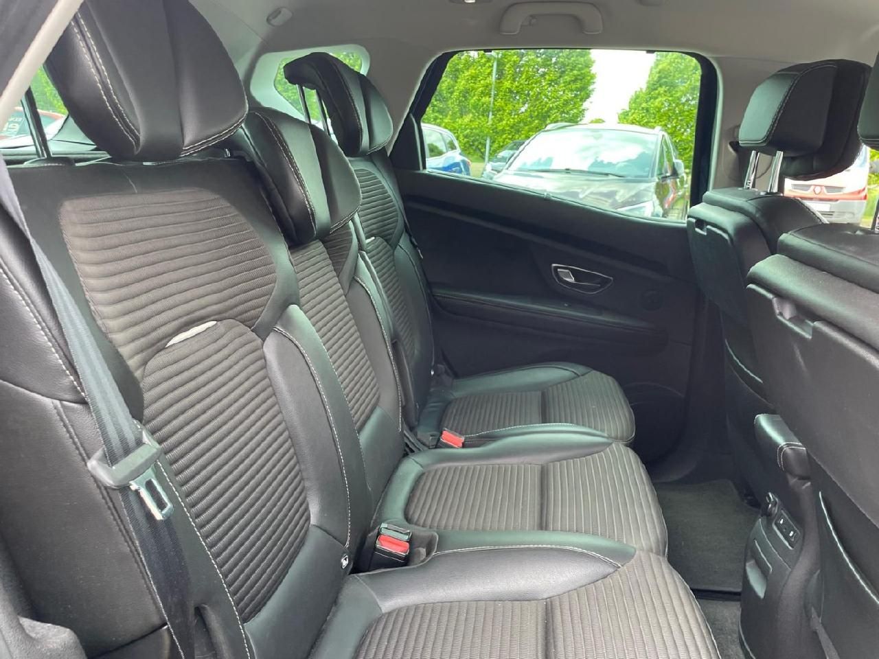 Detailbild 18 Scenic IV dCi 110 BOSE Edition SHZ*Navi*PDC 