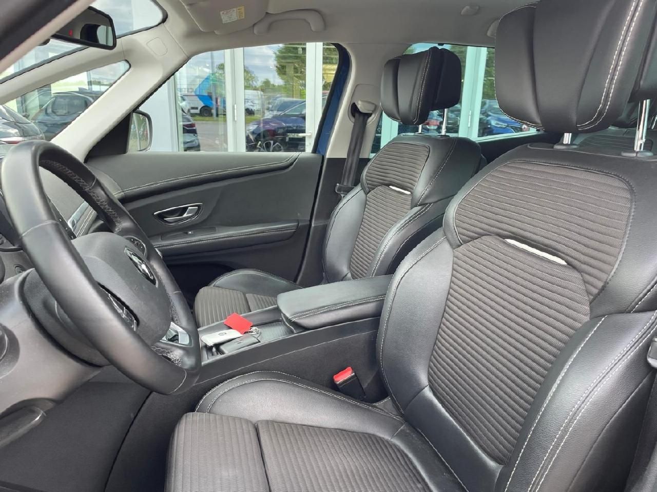 Detailbild 8 Scenic IV dCi 110 BOSE Edition SHZ*Navi*PDC 